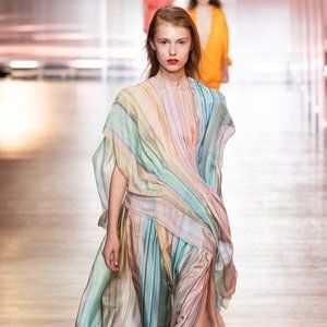 POIRET A` PARIS  RUNWAY DESIGNER STYLE